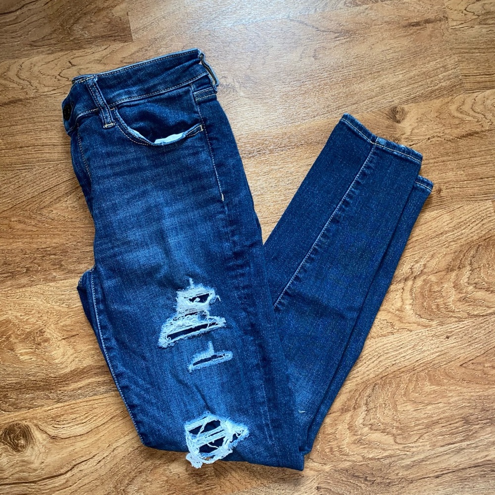 ✨SOLD✨American Eagle skinny jeans